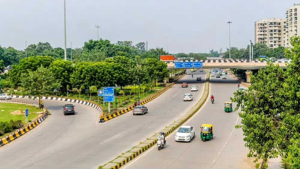 Ring Road New Delhi Near AIIMS